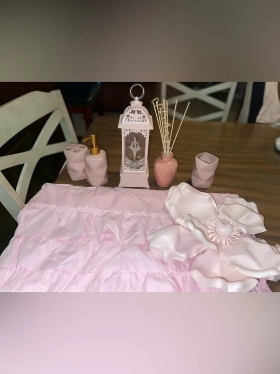 Balletcore Pink Bathroom Decor Set Coquette Vanity Accessories Bundle - Picture 2 of 7